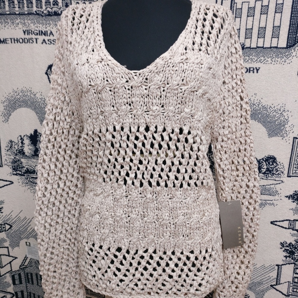 Beautiful knotted sweater